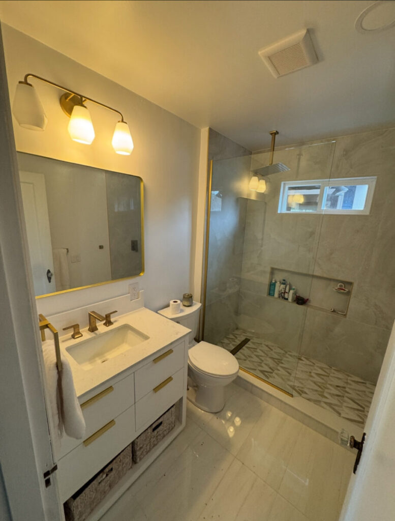 Bathroom remodeling contractor in Shoreline, WA